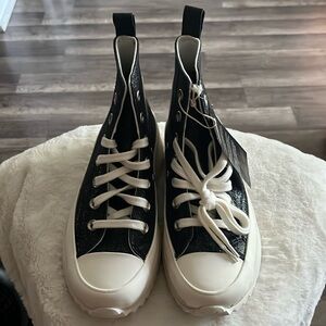 Run Star Hike Platform Glitter UNISEX HIGH TOP SHOE by Converse